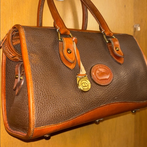 Dooney & Bourke AWL Speedy Chocolate and Caramel Satchel Vintage - Picture 2 of 11